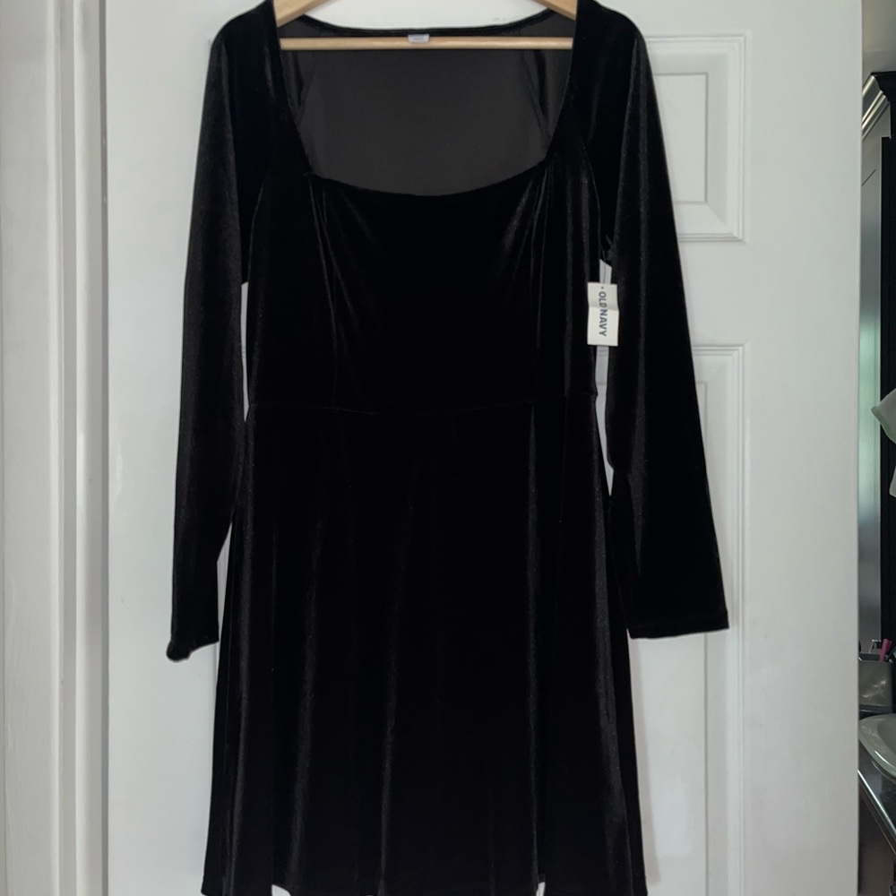 Old Navy Black A-Line Long Sleeve Dress